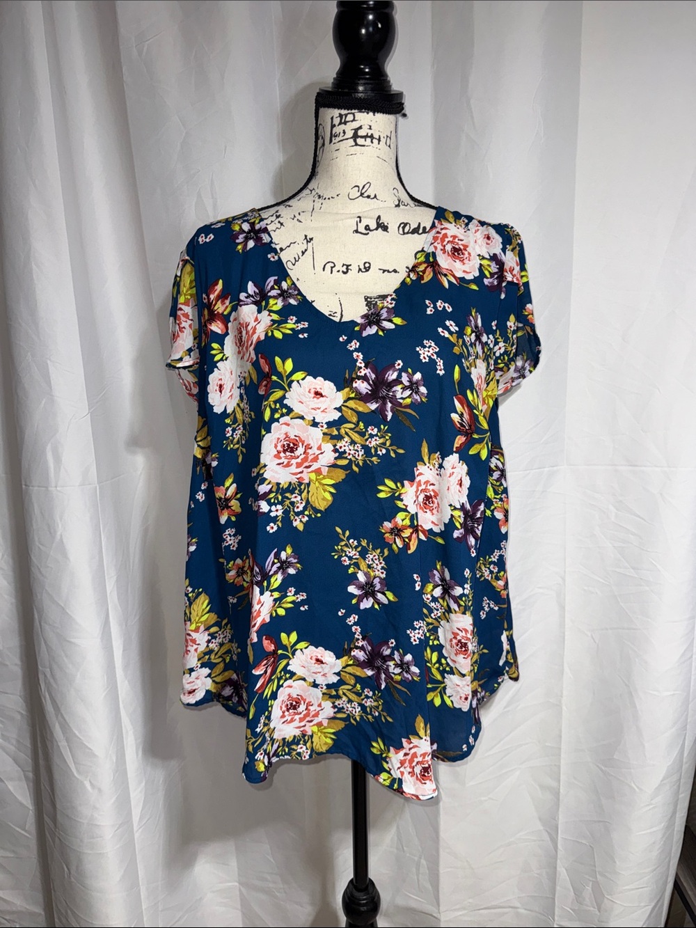 torrid Teal Floral V-Neck Blouse
